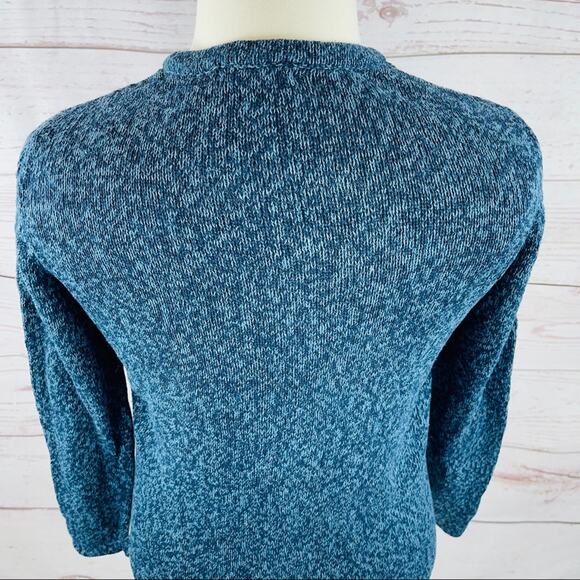 Reference Point winter scene cardigan snow ice skating skaters - Picture 10 of 13